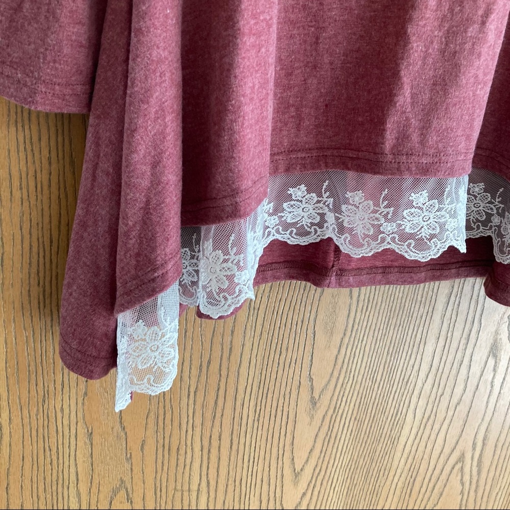 Scoop Neck Rose Lace Trim Long Sleeve Tunic Top - Picture 7 of 7